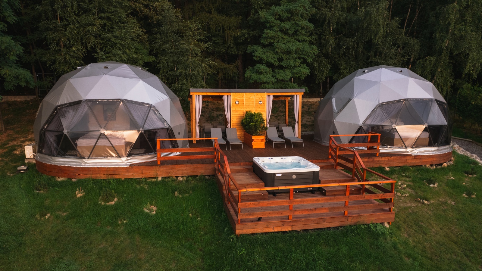 GEODOMAS glamping kupolai poilsio verslui